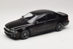 BMW M5 E39 Schwarz KK-Scale 1:18 KKDC181623 Metall