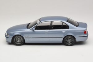 BMW M5 E39 Silverstone Blue Metallic KK-Scale 1:18 KKDC181622 Metall – Bild 3 von 6
