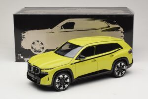 BMW XM G09 Gelb Minichamps 1:18 110023302 Metall – Bild 8 von 8