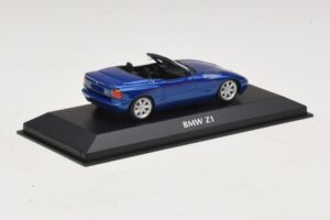 BMW Z1 E30 Blau Metallic Maxichamps 1:43 940020101 Metall – Bild 2 von 5