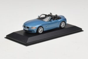 BMW Z4 E85 Hellblau Metallic Ersatzkarton Minichamps 1:43 80420144054-R1 Metall – Bild 2 von 5