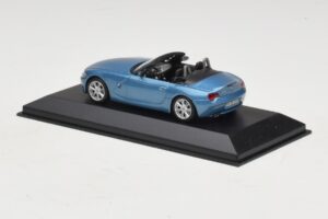 BMW Z4 E85 Hellblau Metallic Ersatzkarton Minichamps 1:43 80420144054-R1 Metall – Bild 3 von 5