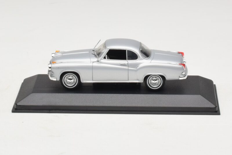 Borgward Isabella Coupé Silber Minichamps 1:43 400096031 Metall