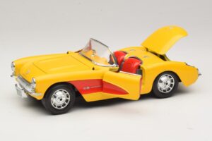 Chevrolet Corvette C1 Cabrio Gelb Rot Bburago 1:18 3034-M2 Metall – Bild 2 von 8