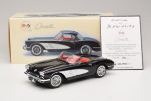 Chevrolet Corvette C1 Tuxedo Black AUTOart 1:18 71142 Metall – Bild 8 von 8