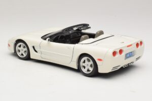 Chevrolet Corvette C5 Cabrio Weiss Bburago 1:18 3076-P1 Metall – Bild 7 von 8