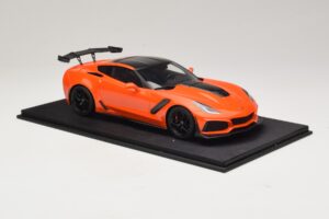 Chevrolet Corvette C7 ZR-1 High Voltage Tint TopSpeed 1:18 TS0147 Resin – Bild 4 von 6