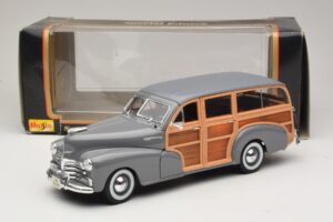 Chevrolet Fleetmaster Woody Grau Maisto 1:18 31854 Metall – Bild 8 von 8