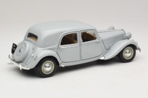 Citroen 15CV Six Grau Maisto 1:18 31837 Metall – Bild 3 von 8