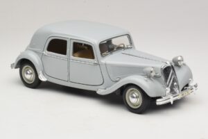 Citroen 15CV Six Grau Maisto 1:18 31837 Metall – Bild 6 von 8