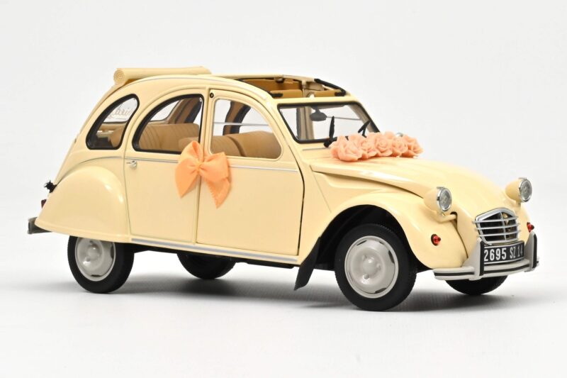 Citroen 2CV Wedding Gift Beige Norev 1:18 Citroen 2CV Wedding Gift Beige Norev 1:18 181475 Metall