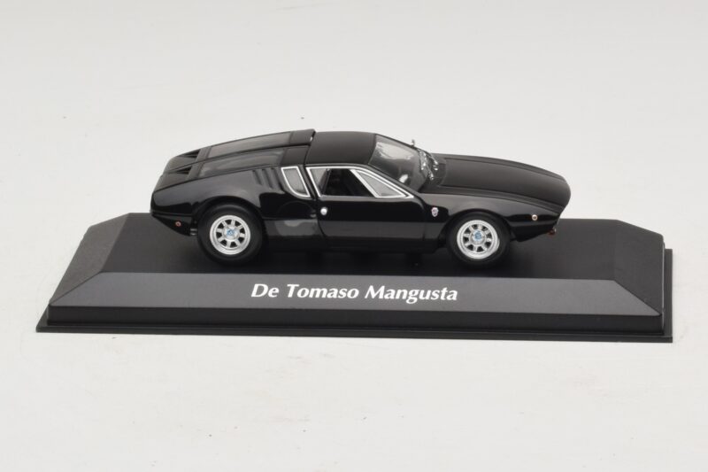 De Tomaso Mangusta Schwarz Maxichamps 1:43 De Tomaso Mangusta Schwarz Maxichamps 1:43 940127121 Metall