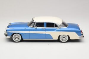 DeSoto Fireflite Sedan Blau Metallic & Creme KK-Scale 1:18 KKDC181544 Metall – Bild 3 von 6