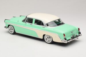 DeSoto Fireflite Sedan Hellgrün & Creme KK-Scale 1:18 KKDC181543 Metall – Bild 5 von 6
