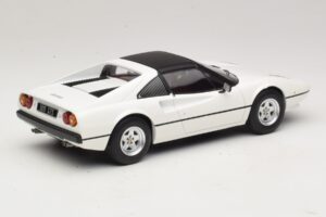 Ferrari 308 GTS Weiss MCG 1:18 MCG18664 Metall – Bild 2 von 6