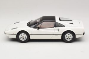 Ferrari 308 GTS Weiss MCG 1:18 MCG18664 Metall – Bild 3 von 6