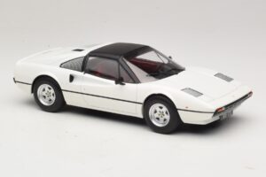 Ferrari 308 GTS Weiss MCG 1:18 MCG18664 Metall – Bild 4 von 6