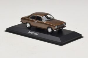 Ford Escort Mk1 Braun Metallic Maxichamps 1:43 940081000 Metall – Bild 3 von 5