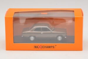 Ford Escort Mk1 Braun Metallic Maxichamps 1:43 940081000 Metall – Bild 5 von 5