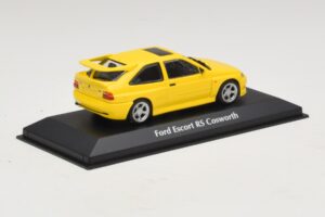Ford Escort RS Cosworth Gelb Maxichamps 1:43 940082101 Metall – Bild 2 von 5