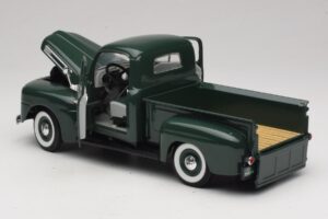 Ford F-1 Grün Road Legends 1:18 92218 Metall – Bild 5 von 8