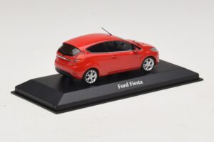 Ford Fiesta Mk7 Rot Maxichamps 1:43 940088000 Metall – Bild 2 von 5
