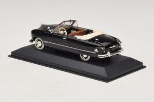 Ford FL Cabriolet Schwarz Minichamps 1:43 400082231 Metall – Bild 3 von 5