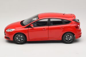 Ford Focus ST Mk2 Rot Minichamps 1:18 110082002 Metall – Bild 4 von 8