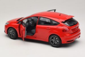 Ford Focus ST Mk2 Rot Minichamps 1:18 110082002 Metall – Bild 5 von 8