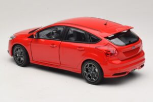 Ford Focus ST Mk2 Rot Minichamps 1:18 110082002 Metall – Bild 7 von 8