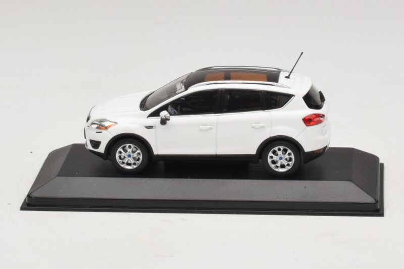 Ford Kuga Mk1 Weiss Händleredition Minichamps 1:43 KUGA002 Metall