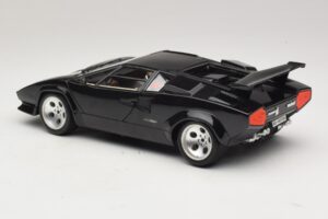 Lamborghini Countach 5000 Quattrovalvole Schwarz Bburago 1:18 3337 Metall – Bild 7 von 8