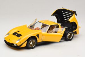 Lamborghini Miura SVR Gelb & Schwarz Kyosho 1:18 08319GY Metall – Bild 2 von 8