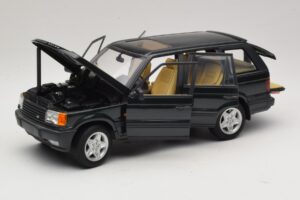 Land Rover Range Rover P38A 4.6 HSE Grün Metallic AUTOart 1:18 70010 Metall – Bild 2 von 8
