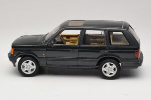 Land Rover Range Rover P38A 4.6 HSE Grün Metallic AUTOart 1:18 70010 Metall – Bild 4 von 8