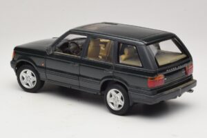 Land Rover Range Rover P38A 4.6 HSE Grün Metallic AUTOart 1:18 70010 Metall – Bild 7 von 8