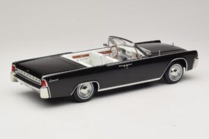 Lincoln Continental Convertible Schwarz Bad Boys KK-Scale 1:18 KKDC181521 Metall – Bild 3 von 7