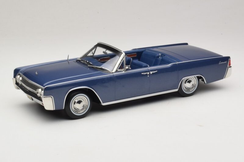 Lincoln Continental Convertible Blau Metallic The Lincoln Lawyer KK-Scale 1:18 KKDC181522 Metall