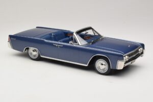 Lincoln Continental Convertible Blau Metallic The Lincoln Lawyer KK-Scale 1:18 KKDC181522 Metall – Bild 5 von 7