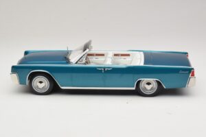 Lincoln Continental Convertible Türkis Metallic KK-Scale 1:18 KKDC181524 Metall – Bild 4 von 7