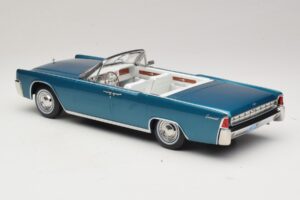 Lincoln Continental Convertible Türkis Metallic KK-Scale 1:18 KKDC181524 Metall – Bild 6 von 7
