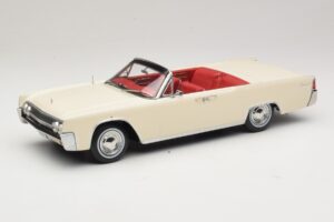Lincoln Continental Convertible Weiss John F. Kennedy KK-Scale 1:18 KKDC181523 Metall