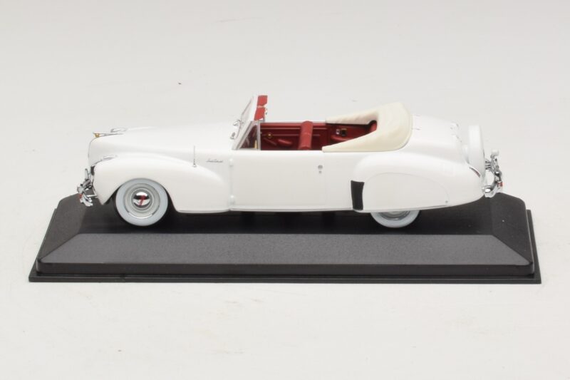 Lincoln Continental Cabriolet Weiss Minichamps 1:43 400082501 Metall