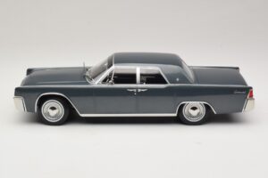 Lincoln Continental Grau Metallic Marnie KK-Scale 1:18 KKDC181482 Metall – Bild 3 von 6