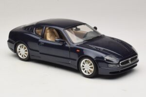 Maserati 3200 GT Blau Bburago 1:18 3371-P1 Metall – Bild 6 von 8