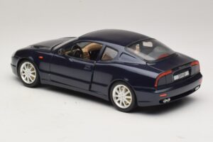 Maserati 3200 GT Blau Bburago 1:18 3371-P1 Metall – Bild 7 von 8