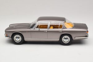 Maserati Quattroporte I Grau Metallic KK-Scale 1:18 KKDC181511 Metall – Bild 3 von 6