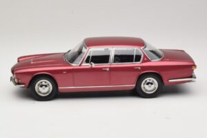 Maserati Quattroporte I Rot Metallic KK-Scale 1:18 KKDC181512 Metall – Bild 3 von 6