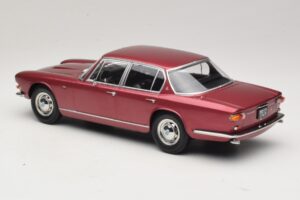 Maserati Quattroporte I Rot Metallic KK-Scale 1:18 KKDC181512 Metall – Bild 5 von 6