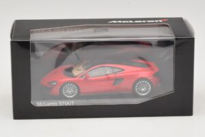 McLaren 570GT Vermillion Red Minichamps 1:43 537154522 Metall – Bild 5 von 5